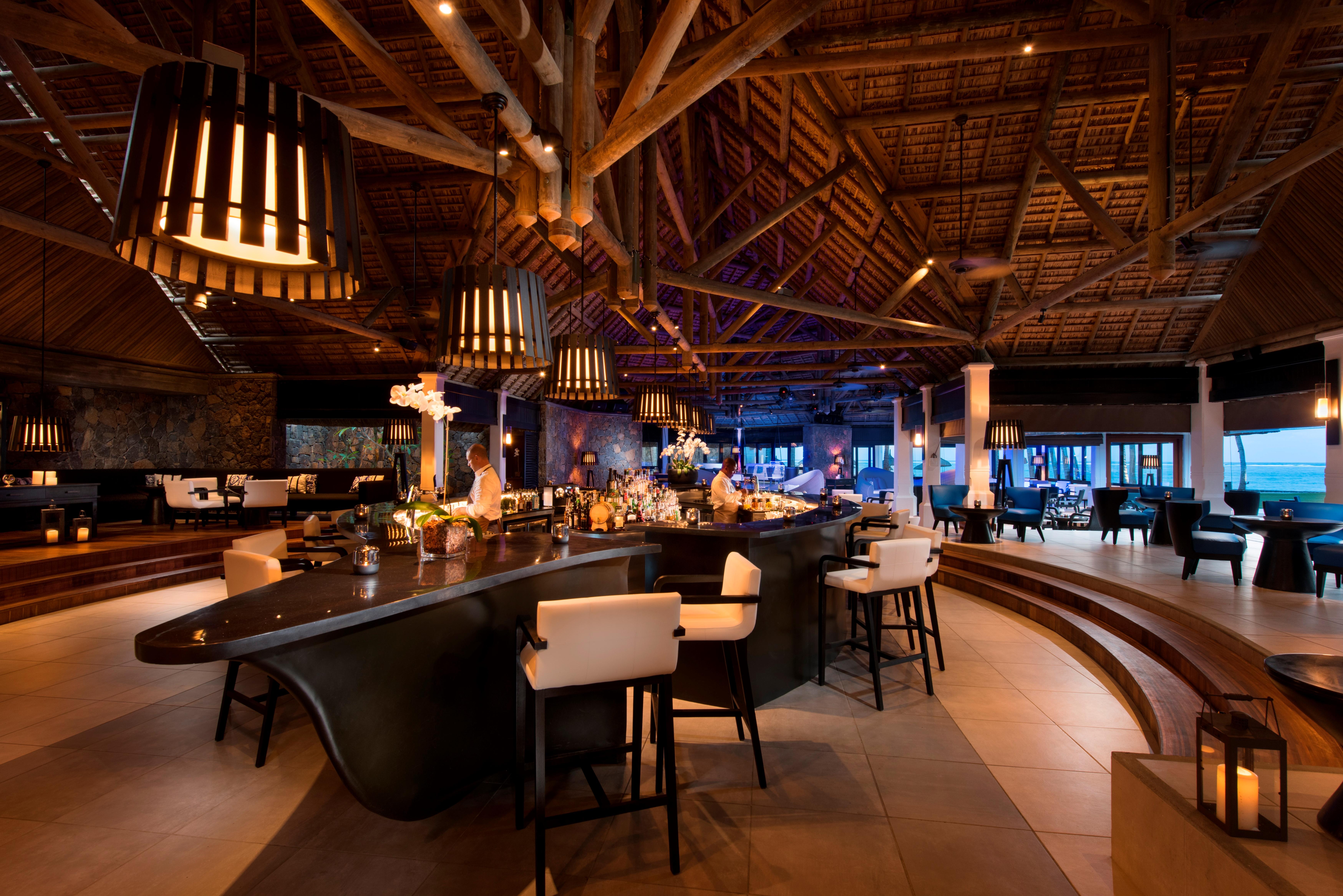 Constance Belle Mare Plage Exteriör bild The interior of the restaurant