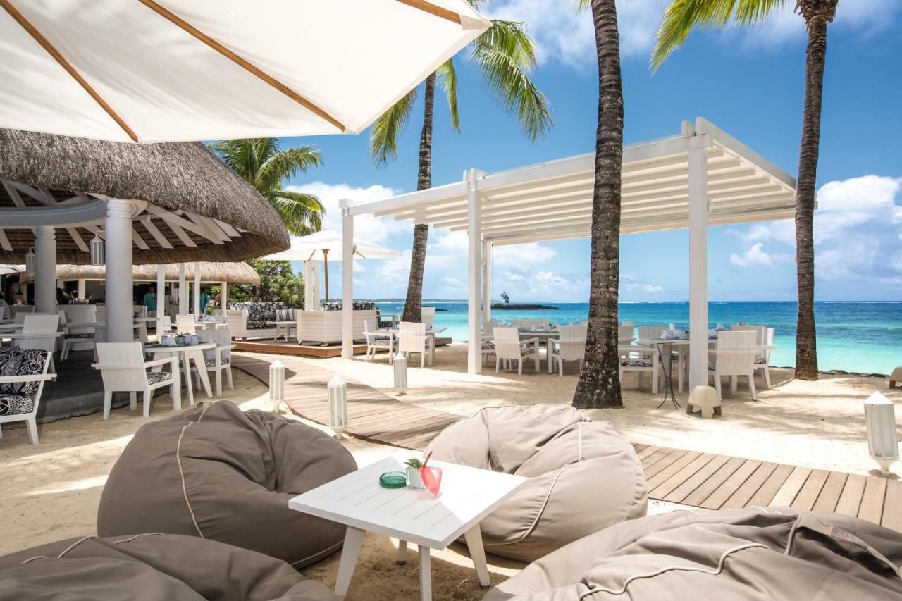 Constance Belle Mare Plage Exteriör bild Beach bar